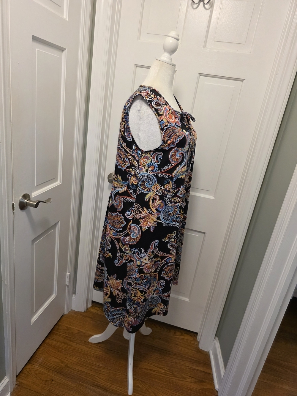 Avenue Black Paisley Print Sleeveless Knit Dress Size 18/20, Casual, Colorful - Picture 4 of 10
